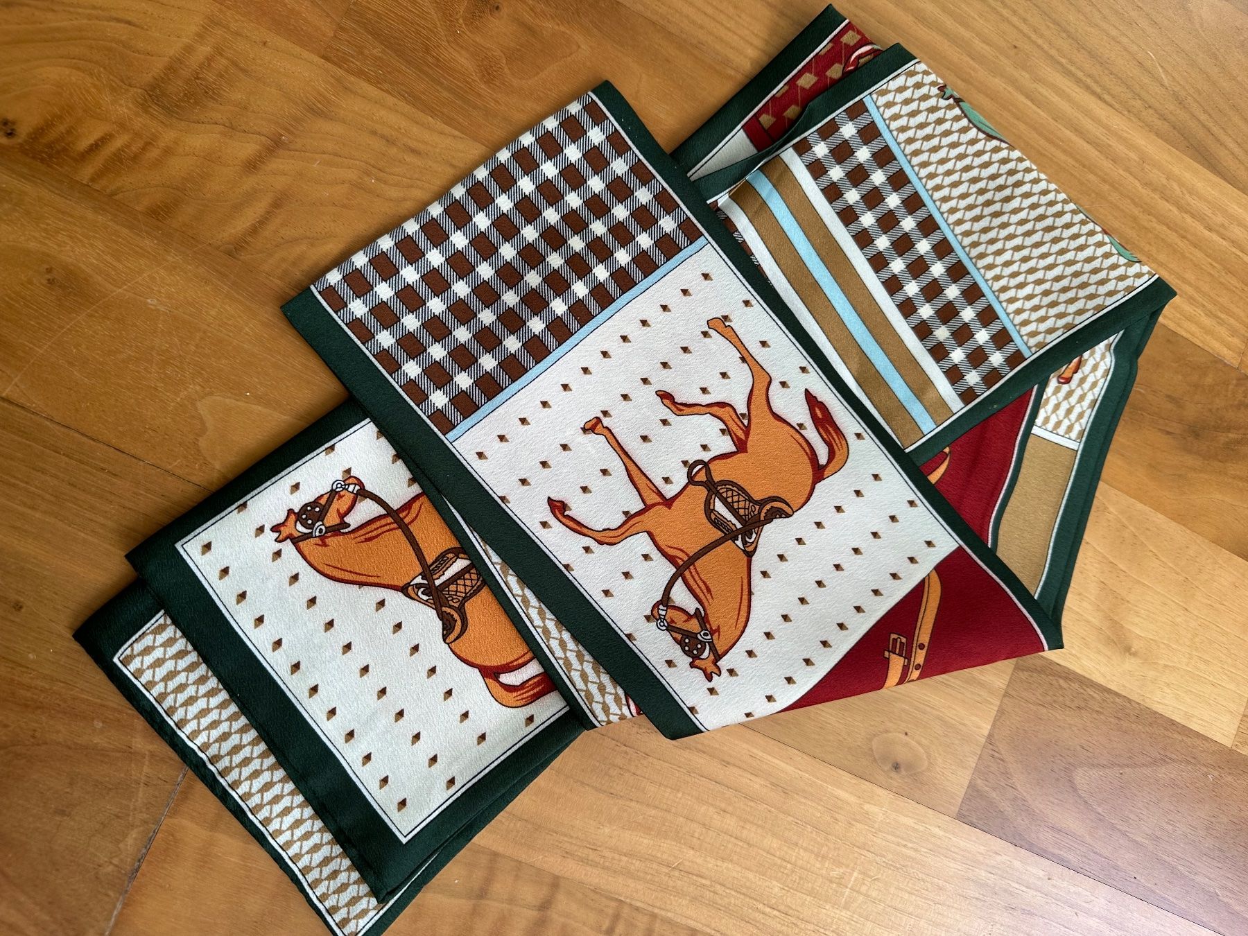 Foulard & Sciarpe: Lässiges Twilly – Nuovo e nell'imballaggio originale da Hittnau venduto da LuxAndMore 1