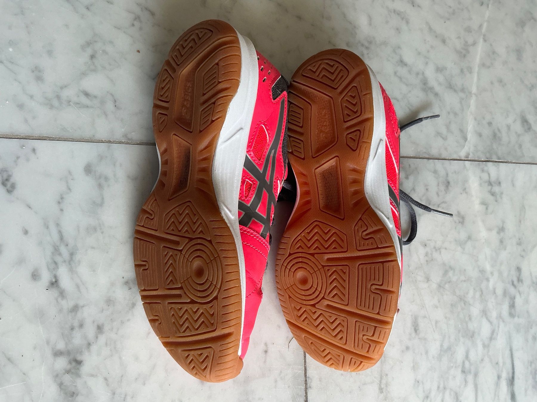 Asics Scarpe per ragazzi: Hallenschuhe gr 34.5 asics – Usato da Samstagern venduto da ichbins74 1