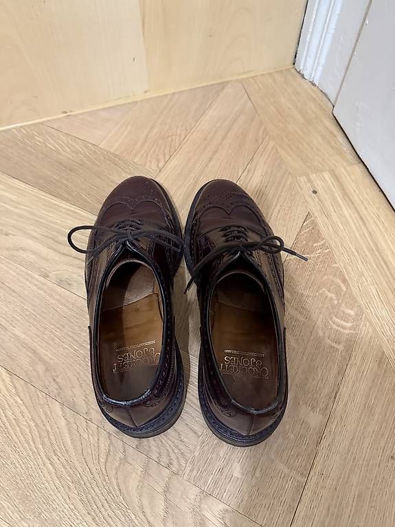 Crockett & Jones Scarpe da uomo: Crockett & Jones Pembroke Brogue – Usato da Basel venduto da Portfolio7 4