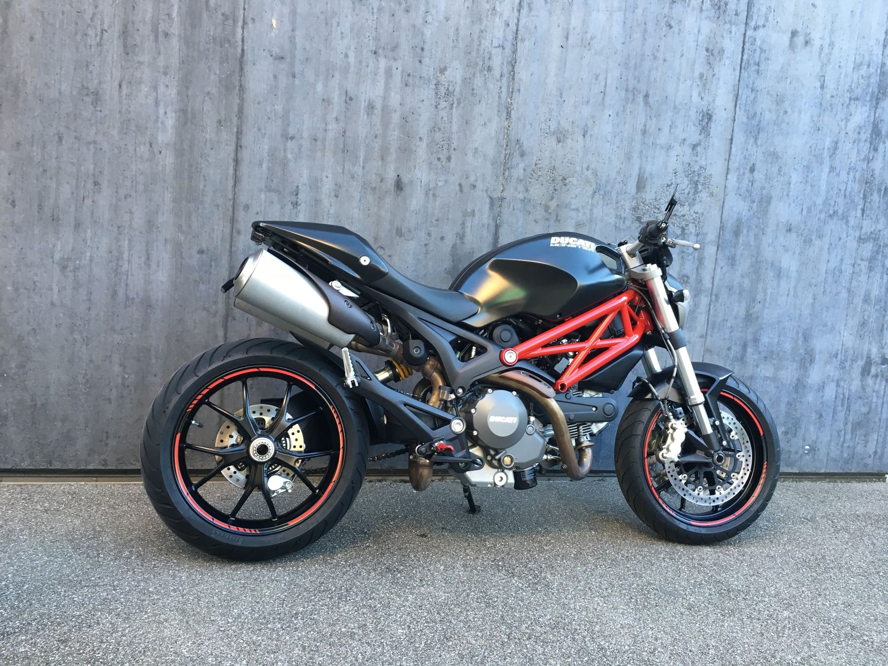 Ducati Strada: Ducati Monster M796 (35kW) – Usato da Muri b. Bern venduto da Schatzchiste 2