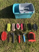 Putzbox mit Striegel