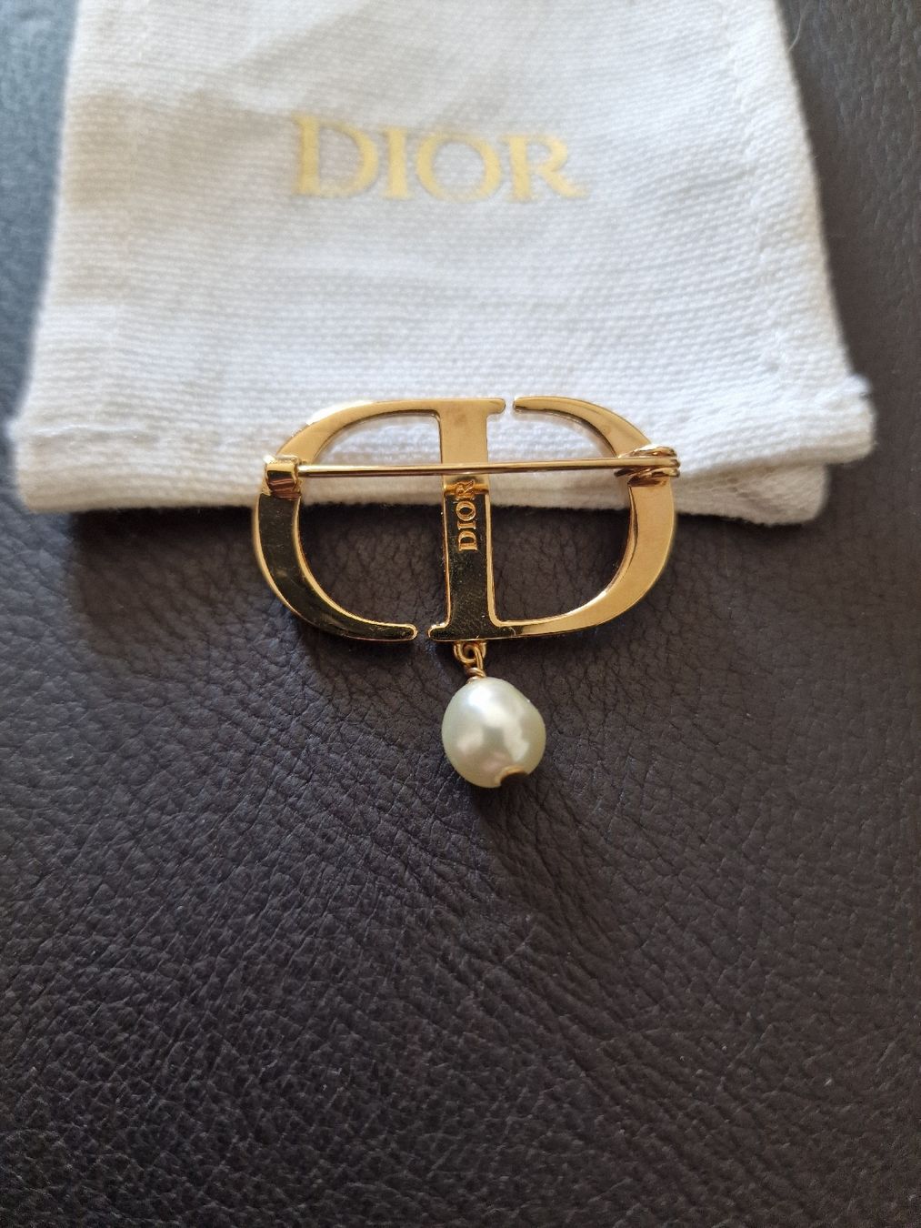 Dior Spille & Fermagli: DIOR Brosche. Original. – Nuovo (secondo la descrizione) da Zürich venduto da kri_8vhz 1