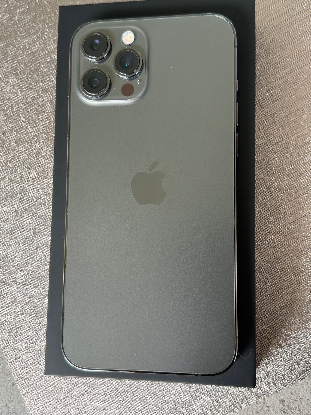 Apple Handys / Smartphones: Apple iPhone 12 Pro Max Graphite 128 GB – Gebraucht aus Glattbrugg von  1