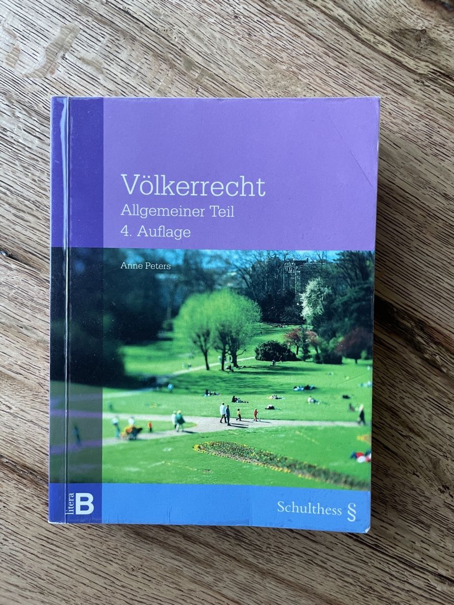 Libri: Völkerrecht Buch – Usato da Einsiedeln venduto da loubi02