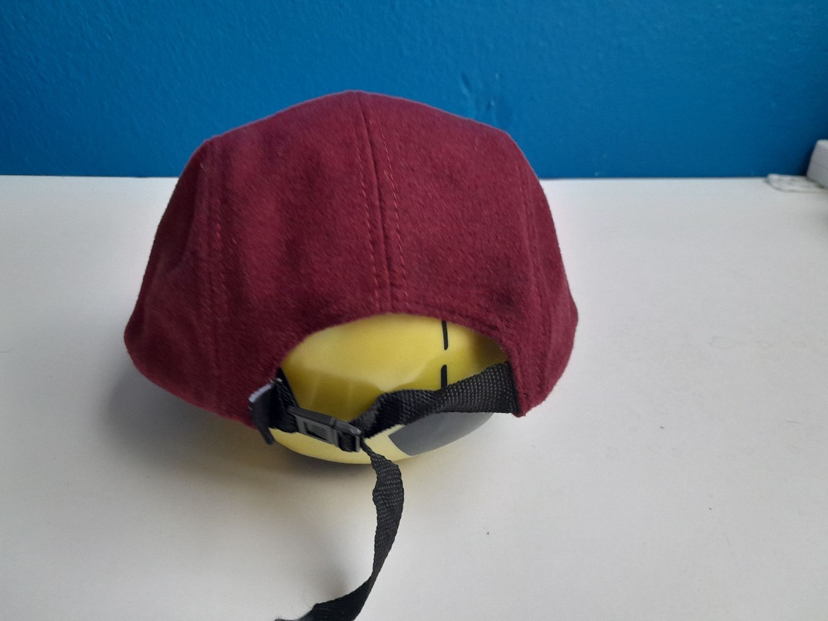 Copricapi, berretti & cappellini: casquette plate bordeaux – Usato da Genève venduto da ang_fd8z 3