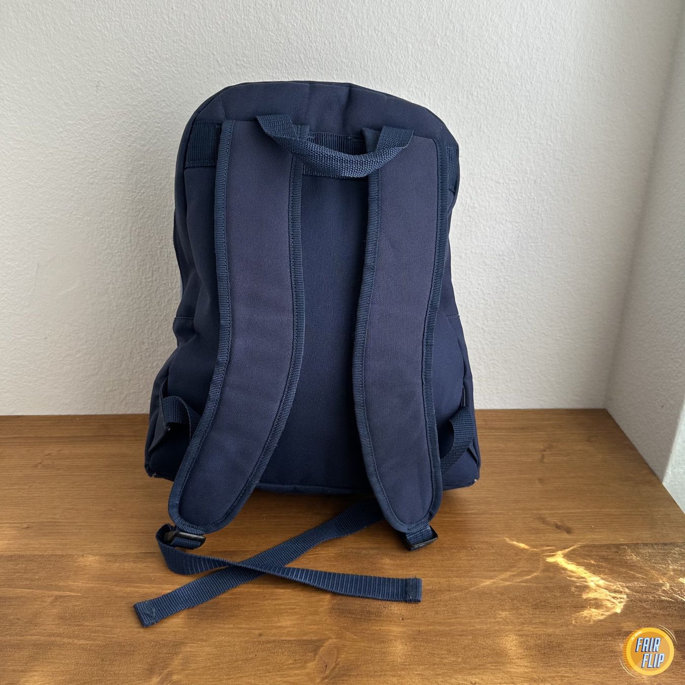 Adidas Zaini: Vintage Y2K Adidas Rucksack – Usato da Luzern venduto da fairflip 2