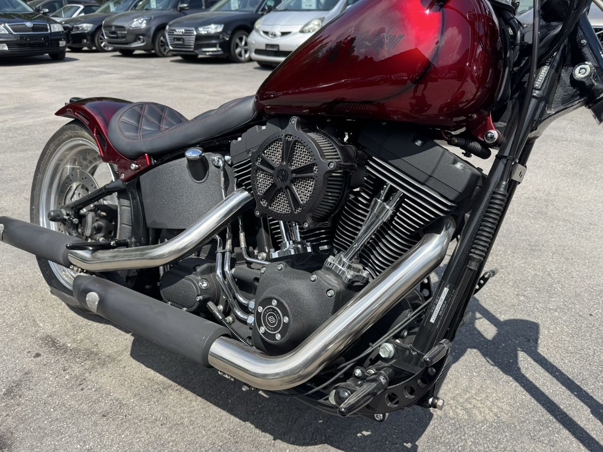 Harley-Davidson Chopper: HARLEY-DAVIDSON SOFTAIL FXSTBI Night Train – Usato da Chur venduto da alt_lwl9 7