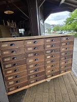 Antiker Schubladenschrank/Werkstatt
