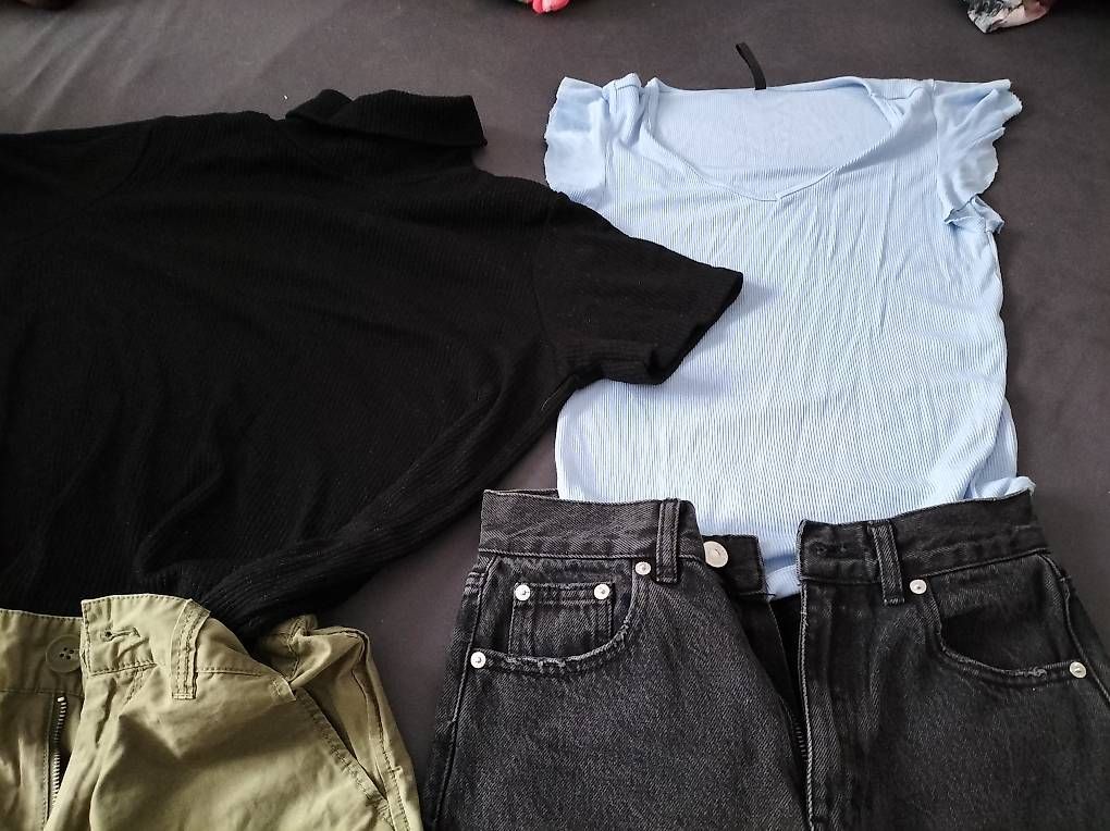 Lotti di vestiti: Jeans & Shirt Kurzarm – Usato da Amriswil venduto da cbe_cr6q 2