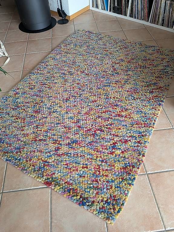 Tapis: Tapis multicolor – D'occasion à Préverenges par Fbosset