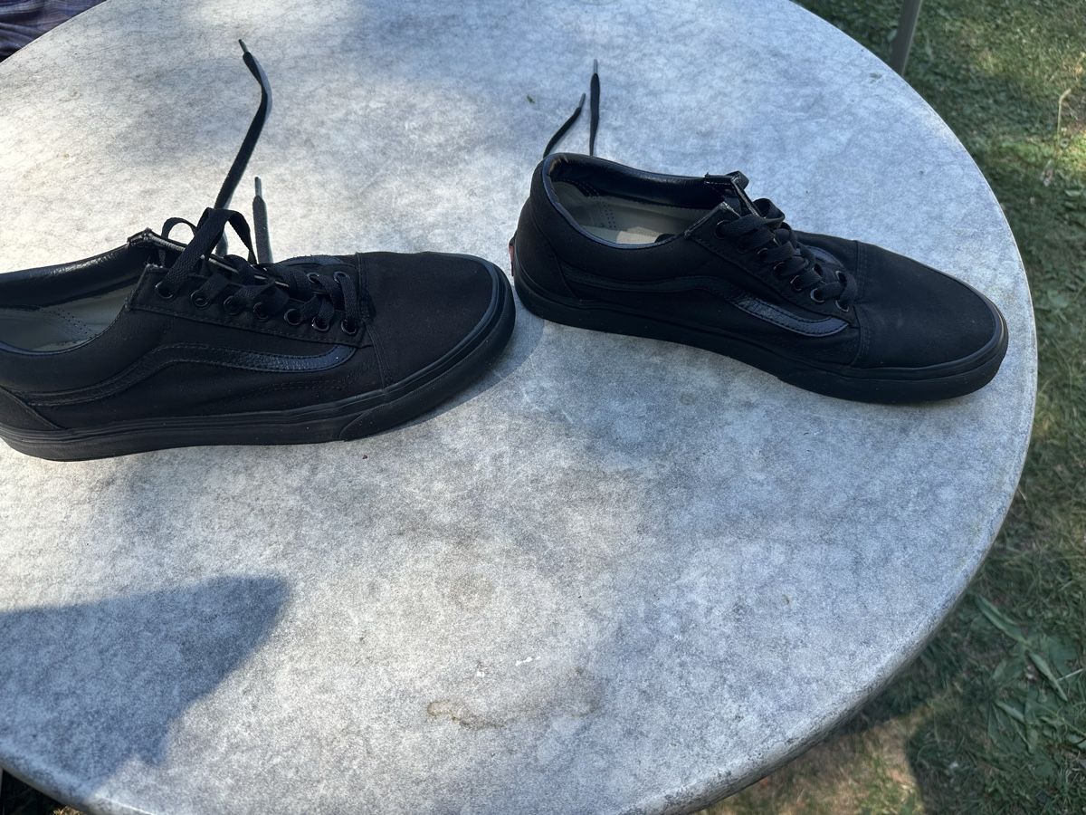 Vans Scarpe da uomo: Vans, schwarz, US 10.5 EUR 44 – Usato da Muenchenstein venduto da Holiduli 2