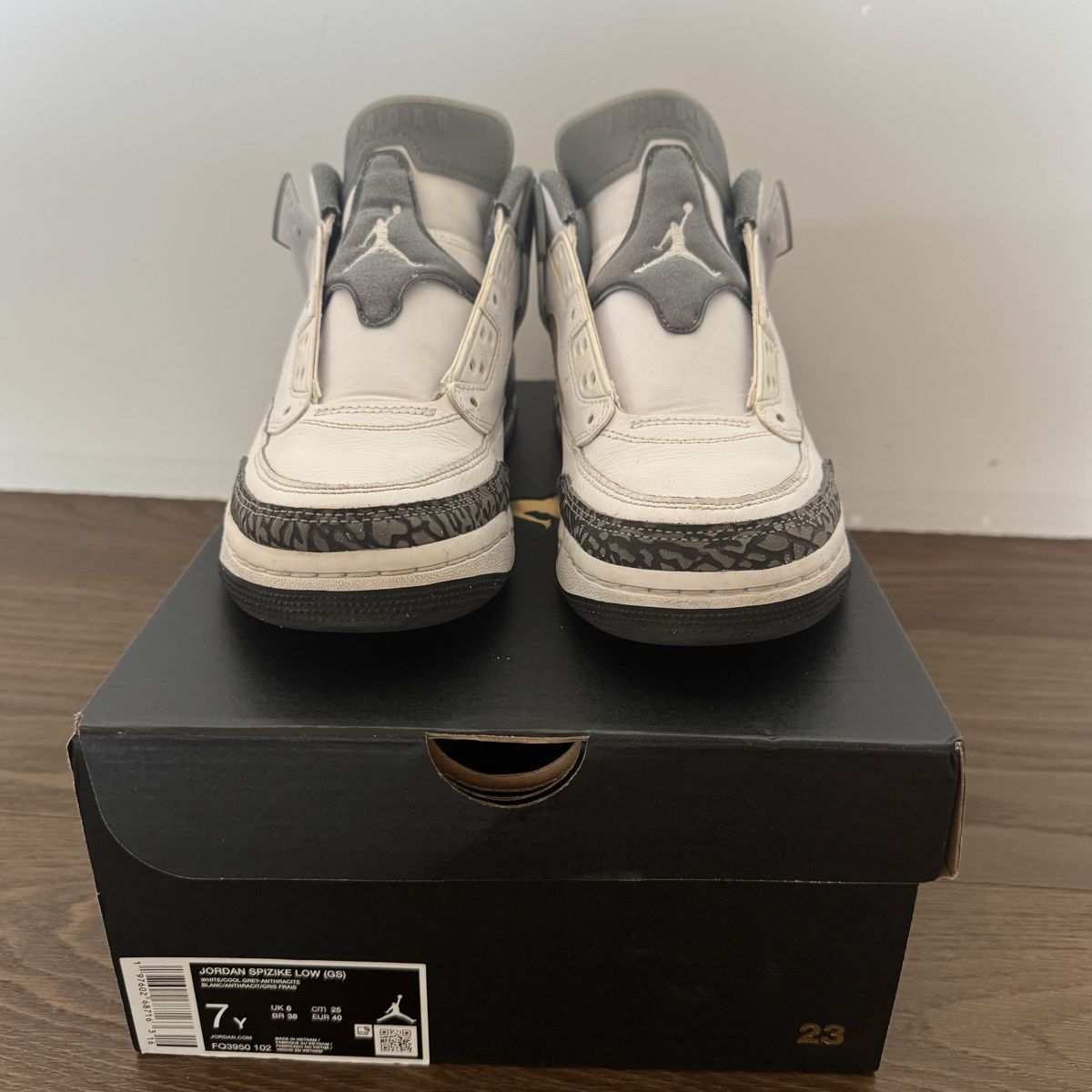 Jordan Schuhe für Jungen: Jordan spizike low 40 – Gebraucht aus Uitikon Waldegg von Miss.Lue 2