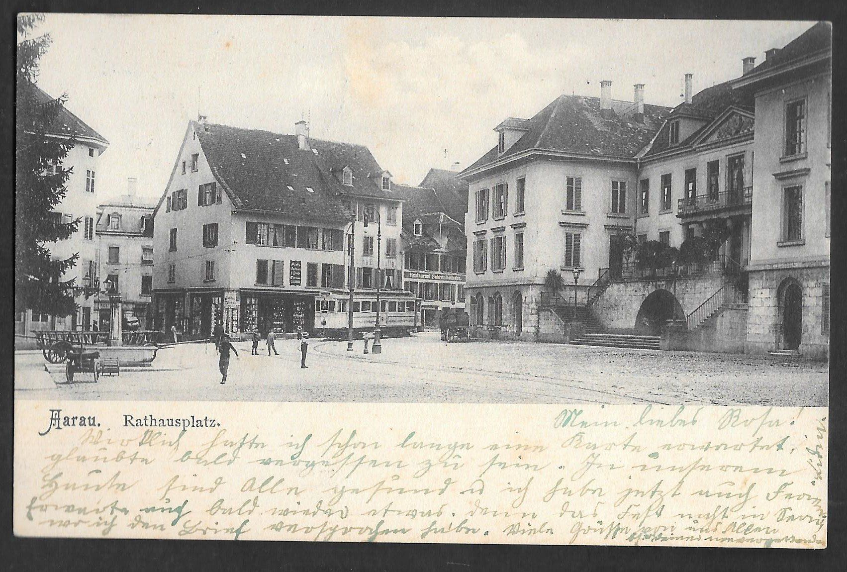 Cartoline postali: Aarau Rathausplatz mit Strassenbahn / Tram – Usato da Olten venduto da clotaldi