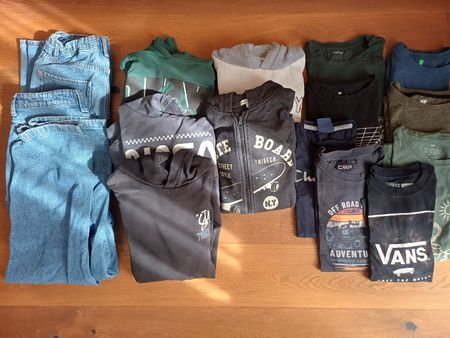 Kleiderpaket Gr. 158/164