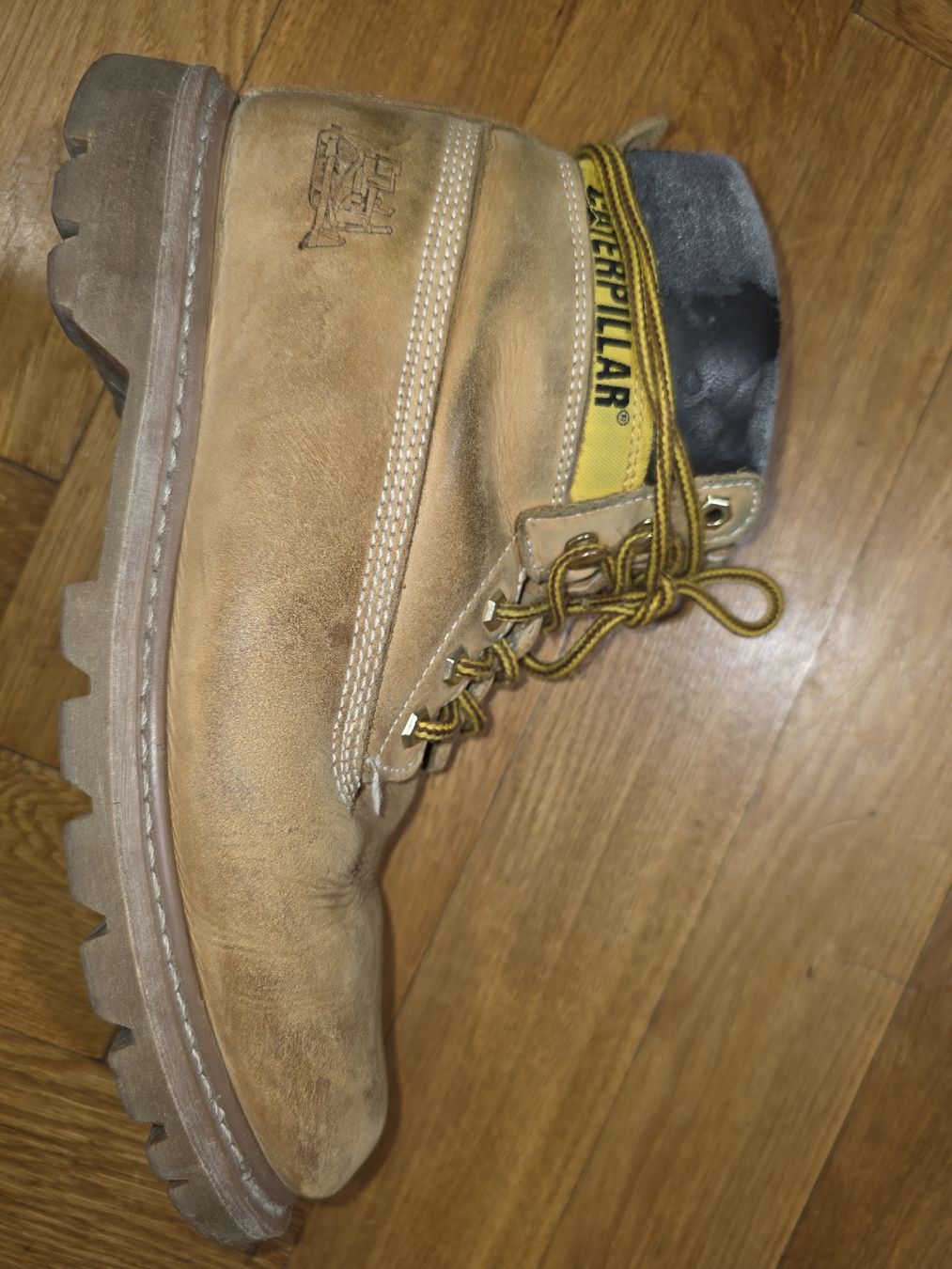 Caterpillar Herrenschuhe: Caterpillar 42 1/2 – Gebraucht aus Lausanne von reinold 1