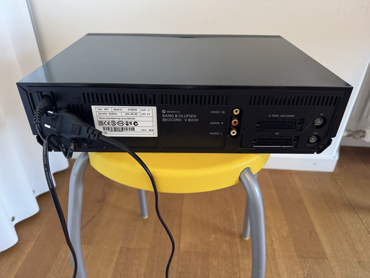 Tutti i VHS: Bang & Olufsen Beocord V8000 VHS Videorecorder – Usato da Küsnacht ZH venduto da Engadin_1 1