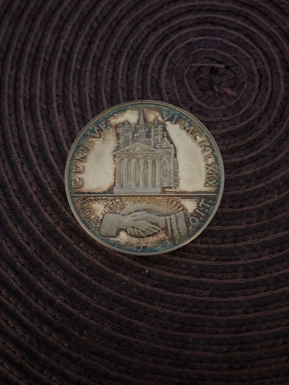 Monnaie commémorative en argent, 10e anniversaire de la Paix Monnaie commémorative en argent, 10e anniversaire de la Paix
