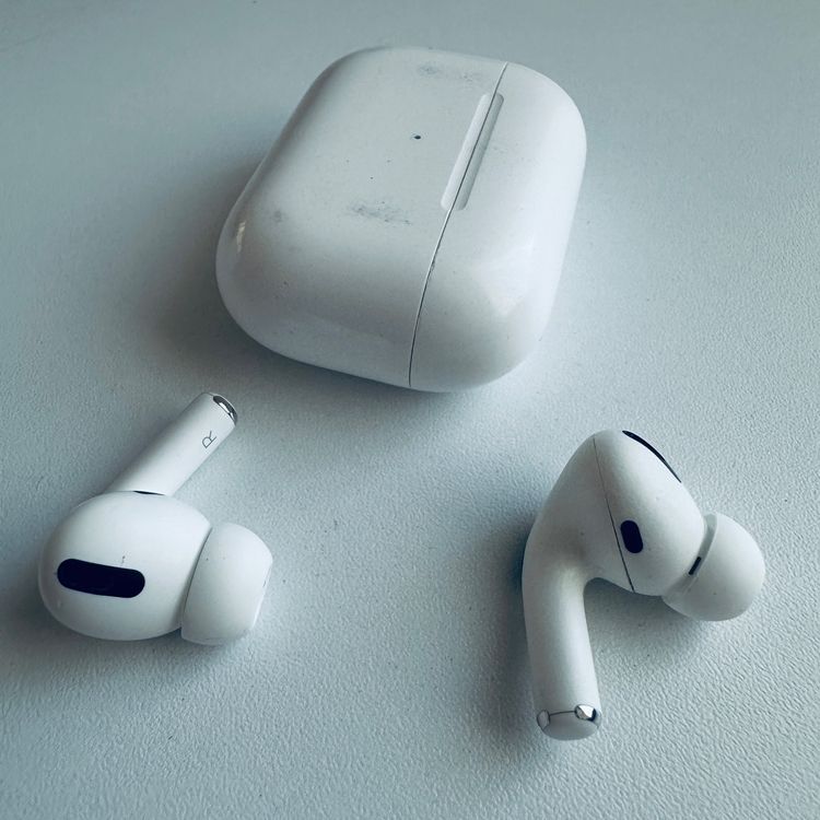 Apple Kopfhörer: Original Apple AirPods Pro 1 Gen. Wireless Lightning C Kabel – Gebraucht aus Basel von MY.AIRPODS.SHOP 6