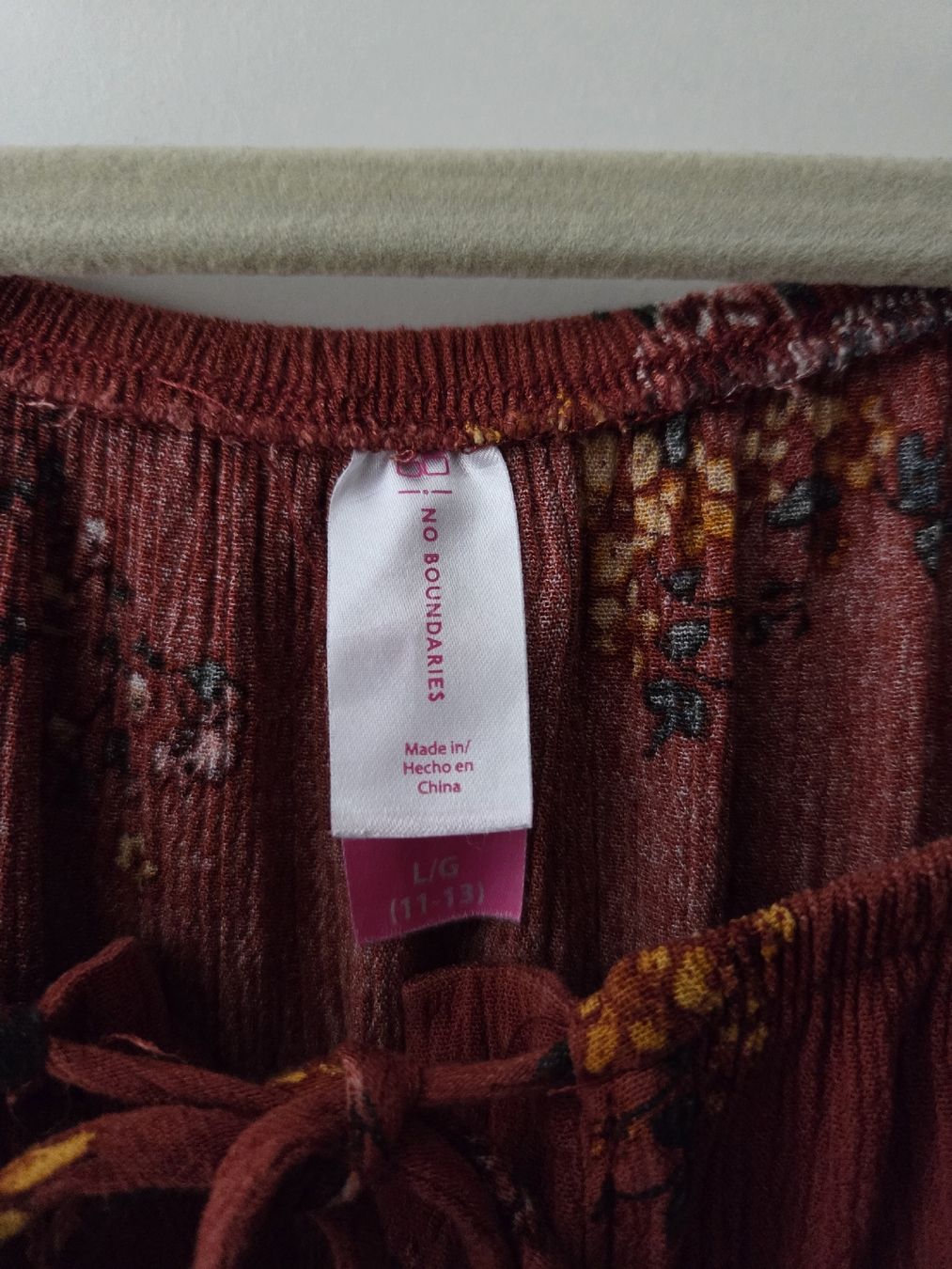 Chemisiers: Floral Off-shoulder blouse – D'occasion à Dübendorf par and_8cxr 3