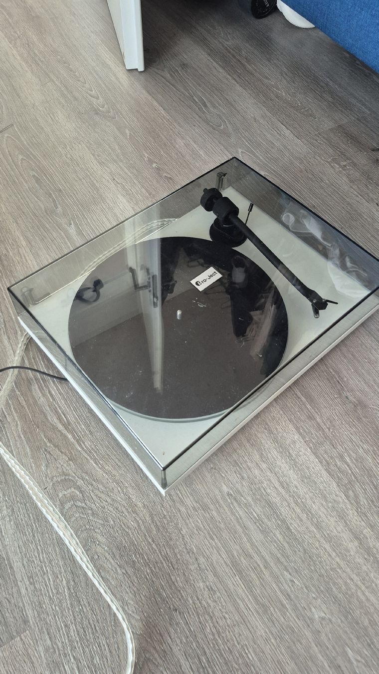 Pro-ject Giradischi: Pro-ject T1 Plattenspieler – Usato da Amriswil venduto da sni_yd5q