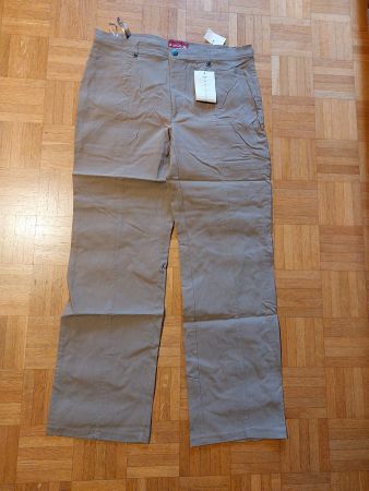 neue Hose, Grösse 22, marroni-braun