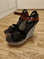 Keilabsatz Sandalen Navyboot schwarz/rot Leder Grösse 40