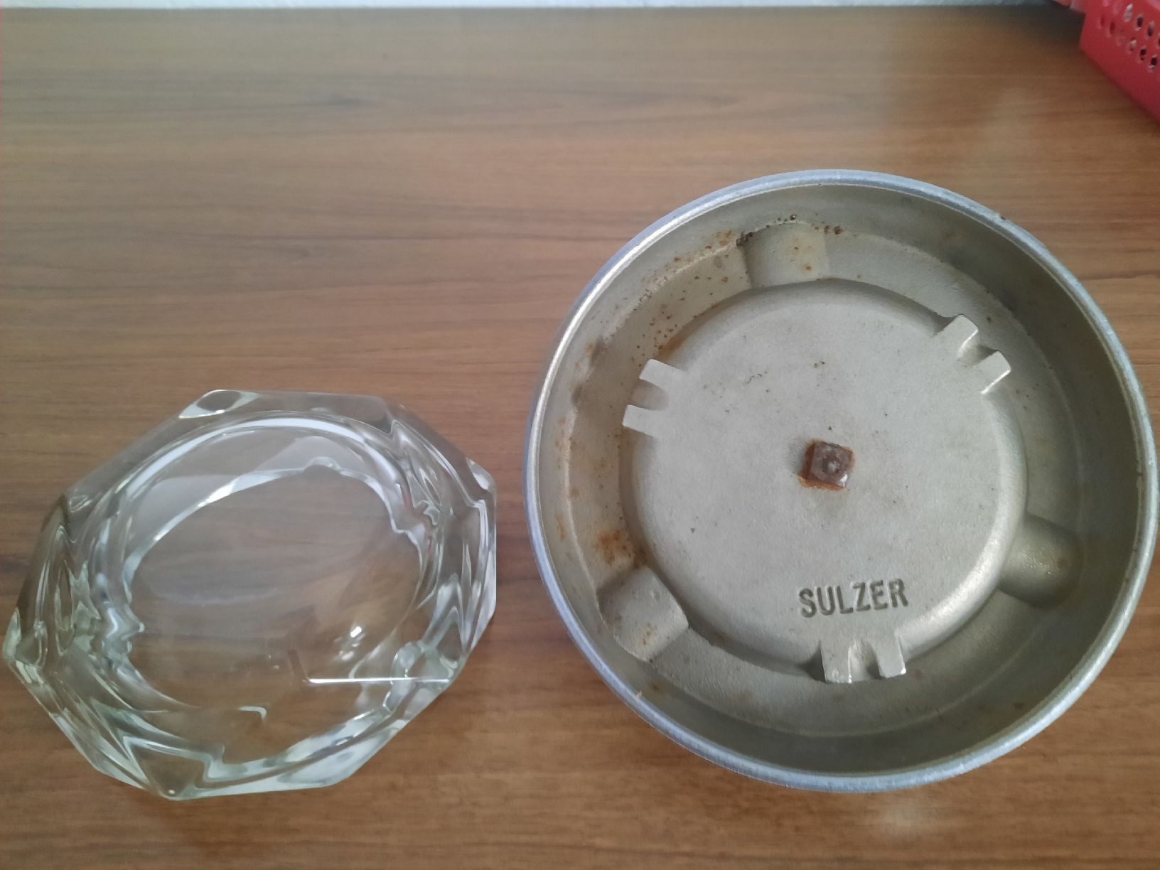 Aschenbecher: Aschenbecher – Gebraucht aus Kollbrunn von smart777 1