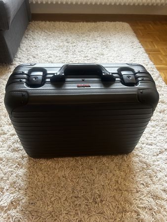 RIMOWA Limbo Integral Handkoffer Schwarz – Pre-LVMH