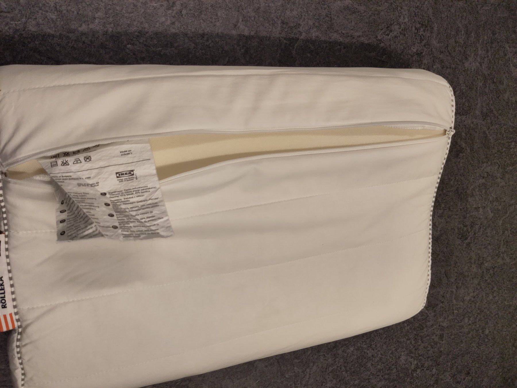 Ikea Kissen: IKEA RÖLLEKA Kopfkissen Memory Foam 33x50 cm – Gebraucht aus Horgen von rdegroot 4