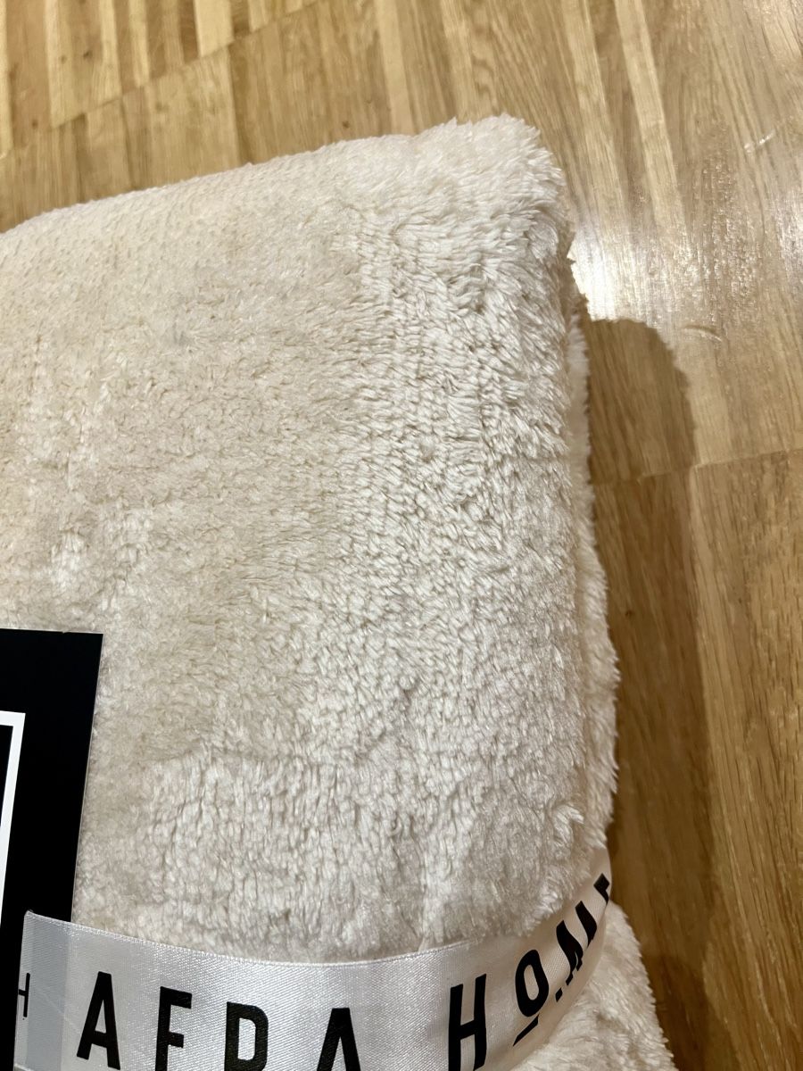 Coperte: Warm beige blanket – Nuovo e nell'imballaggio originale da Adliswil venduto da avatar83 2