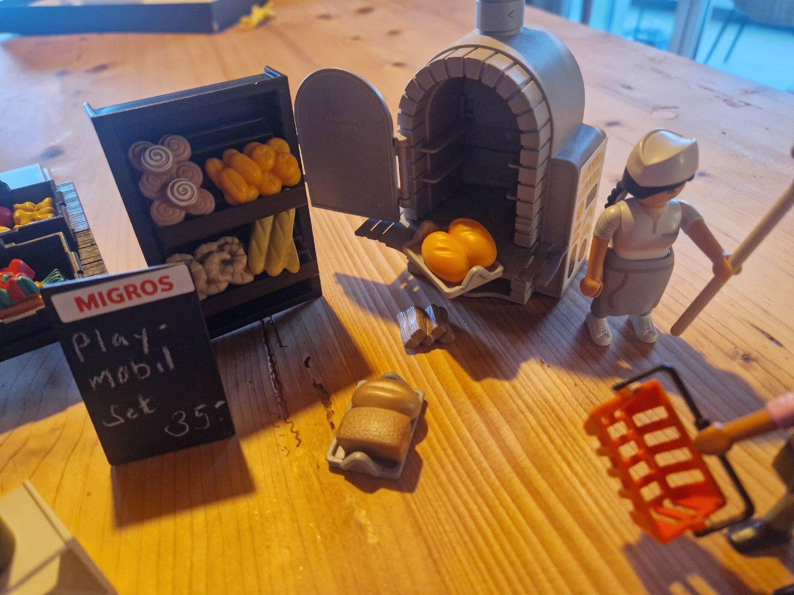 Playmobil Spielzeuge: Vier Migros Playmobil Sets 2024 – Gebraucht aus Ramlinsburg von Jamsidedown 1