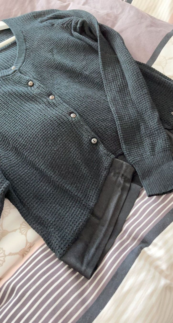 Guess Pullover & Sweatshirts: Pullover Guess, sehr hochwertig – Neu (gemäss Beschreibung) aus Winterthur von mje_t9cr 3
