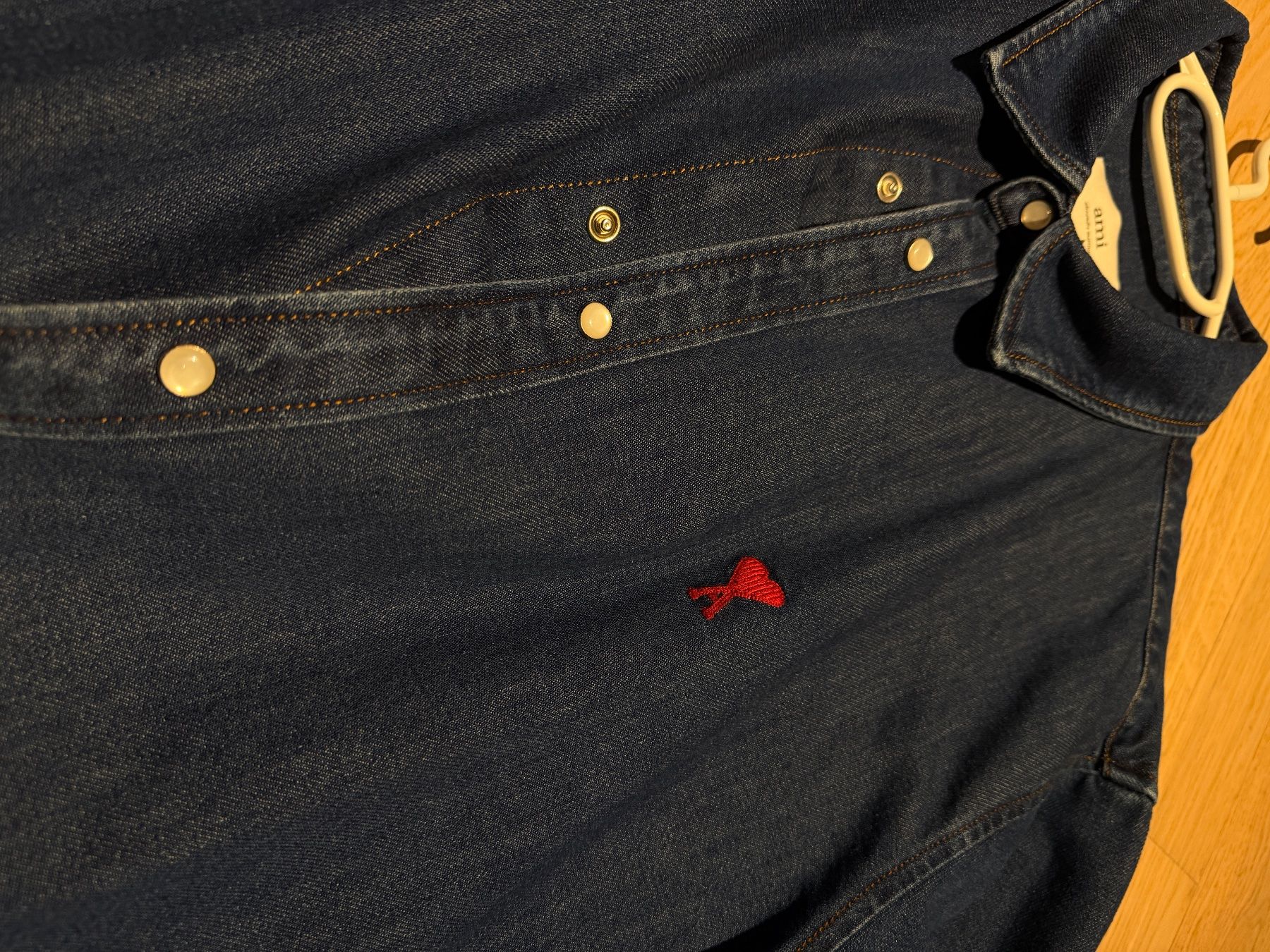 Camicie: AMI DE COEUR HEMD AUS BLAUER DENIM-BAUMWOLLE – Nuovo (secondo la descrizione) da Hettlingen venduto da blu_tb6z 1