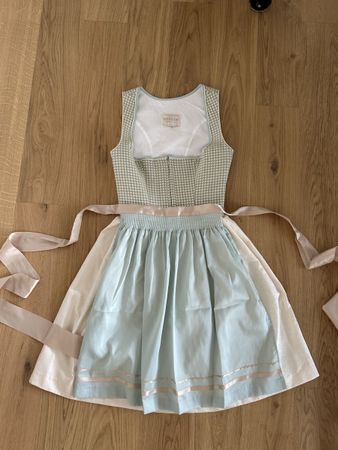 Krüger Dirndl in Pastelltönen