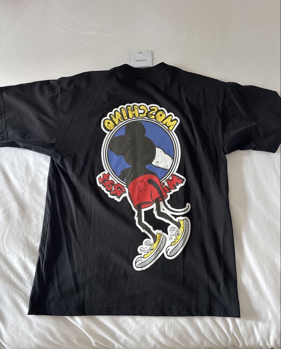 Moschino T-shirts: MOSCHINO TSHIRT – D'occasion à Fällanden par PetiteCabinet 1