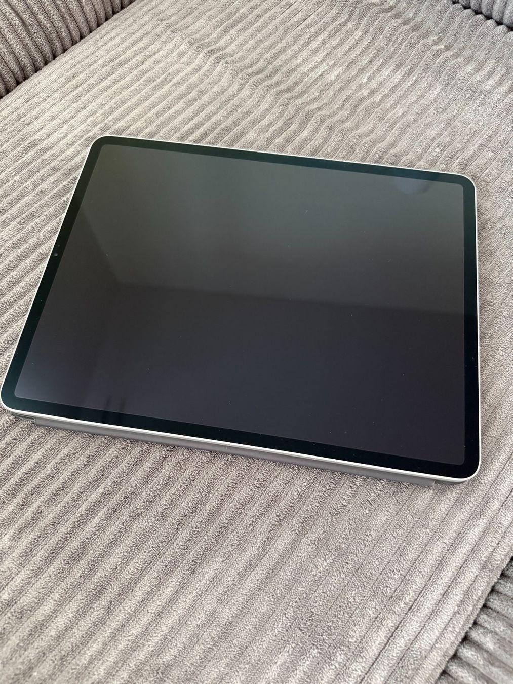 Apple Tablet PC: Apple iPad Pro 12.9 64 GB + Magic Keyboard – Usato da Kaiseraugst venduto da TiVeS