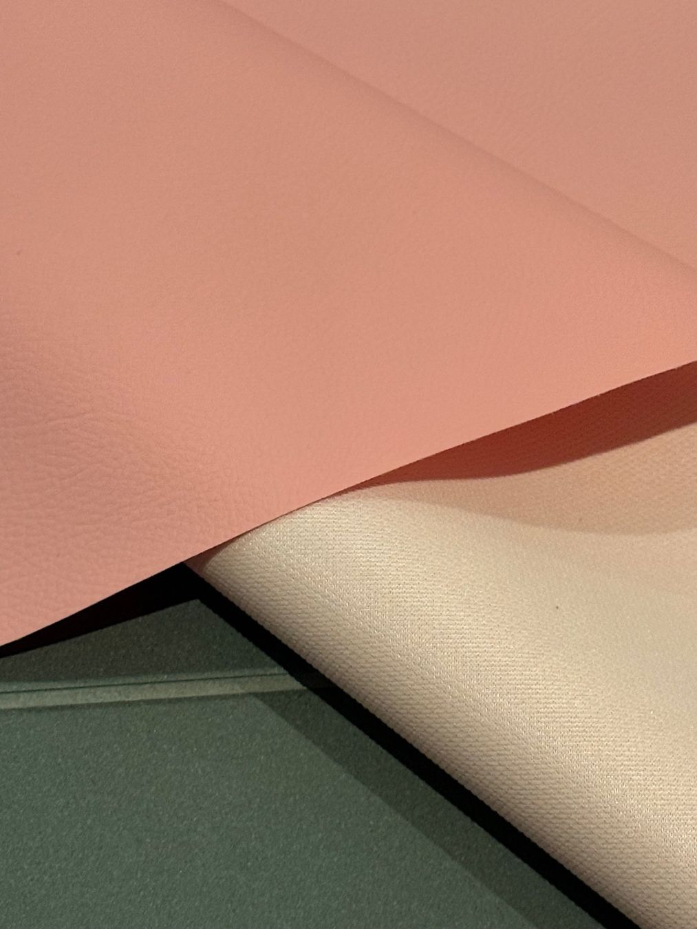 Tessuti: Kunstleder Deko- / Polsterstoff "Nappa Basic" (rosa) - NEU ! – Nuovo (secondo la descrizione) da Chur venduto da Hermes421