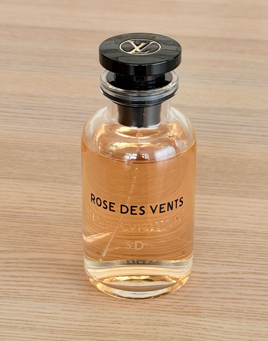 Louis Vuitton Profumi & Eau de Toilette: Louis Vuitton Rose des Vents – Usato da Reinach AG venduto da gab_8s7m 5