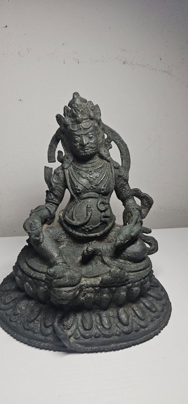 Skulpturen & Statuen: Bronzeskulptur von Buddha China oder tibet – Gebraucht aus Losone von del_yh97 1