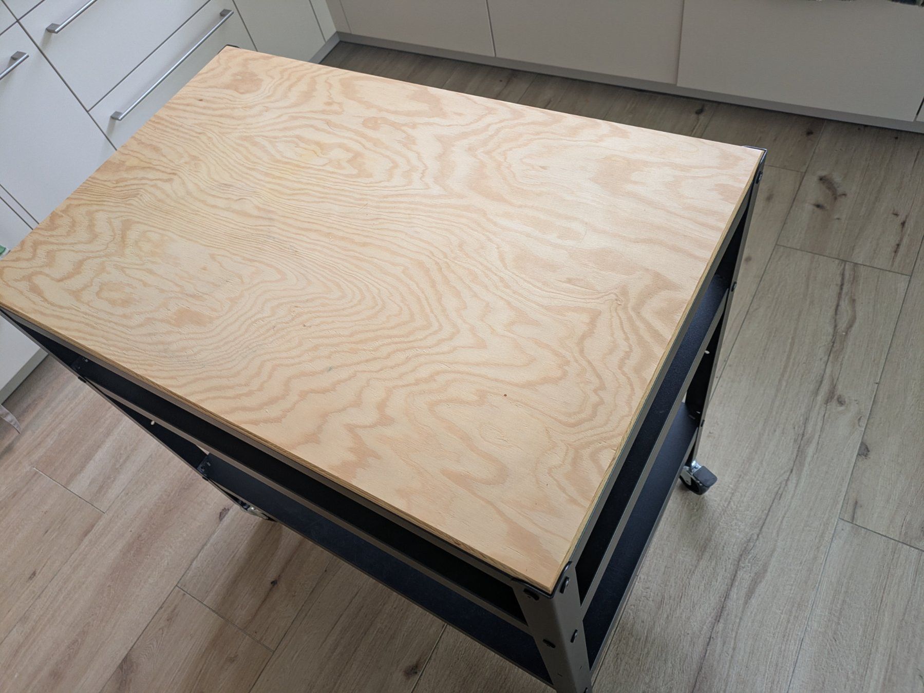 Ikea Banconi: BROR Servierwagen IKEA 85x55cm – Usato da Wangen an der Aare venduto da eggerclaudia 1