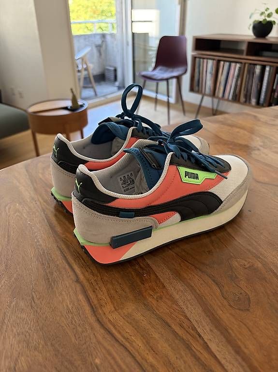 Scarpe da uomo: Puma Future Rider Neon Play – Usato da Fribourg venduto da fao_rjw5 1