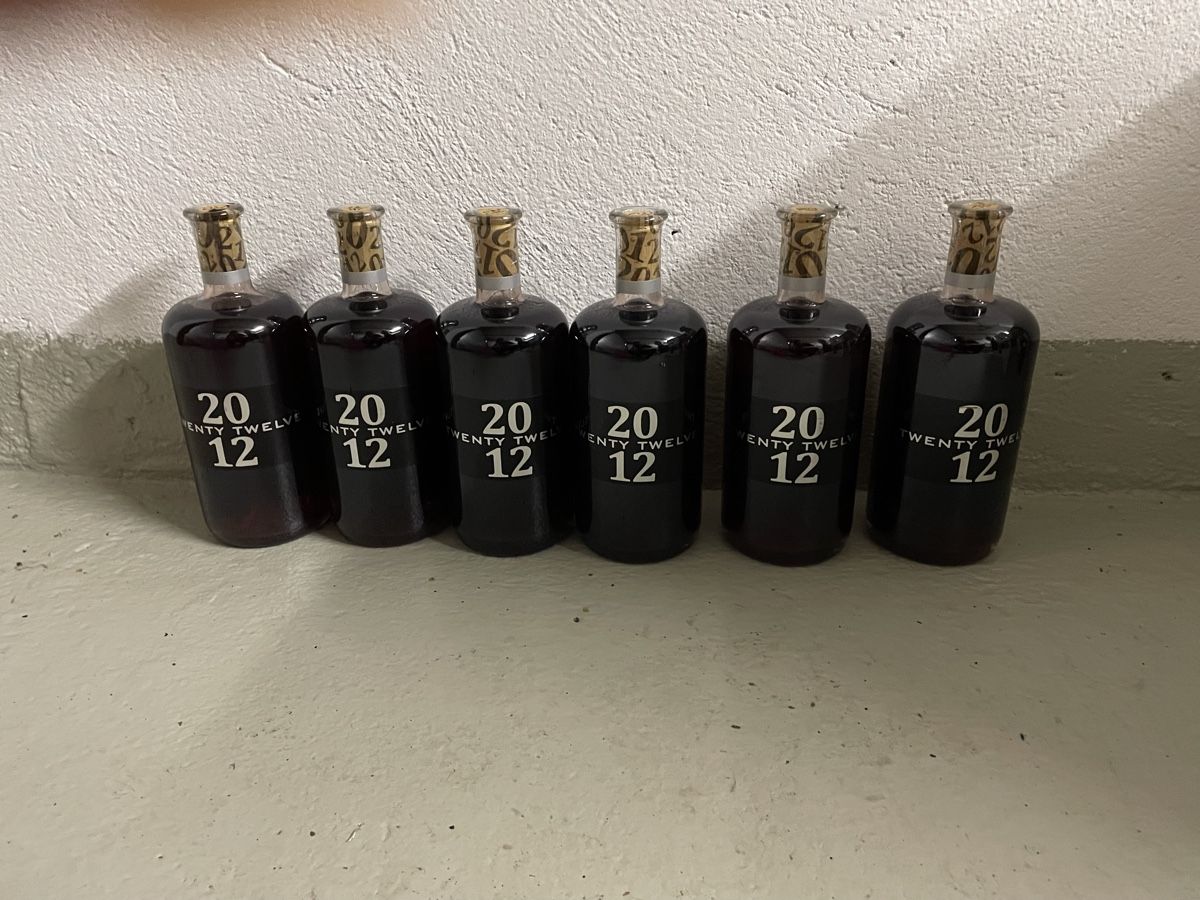 Vino: Twenty Twelve Es Fangar , 6 Flaschen – Nuovo e nell'imballaggio originale da Stein AR venduto da Pbachmann0 1