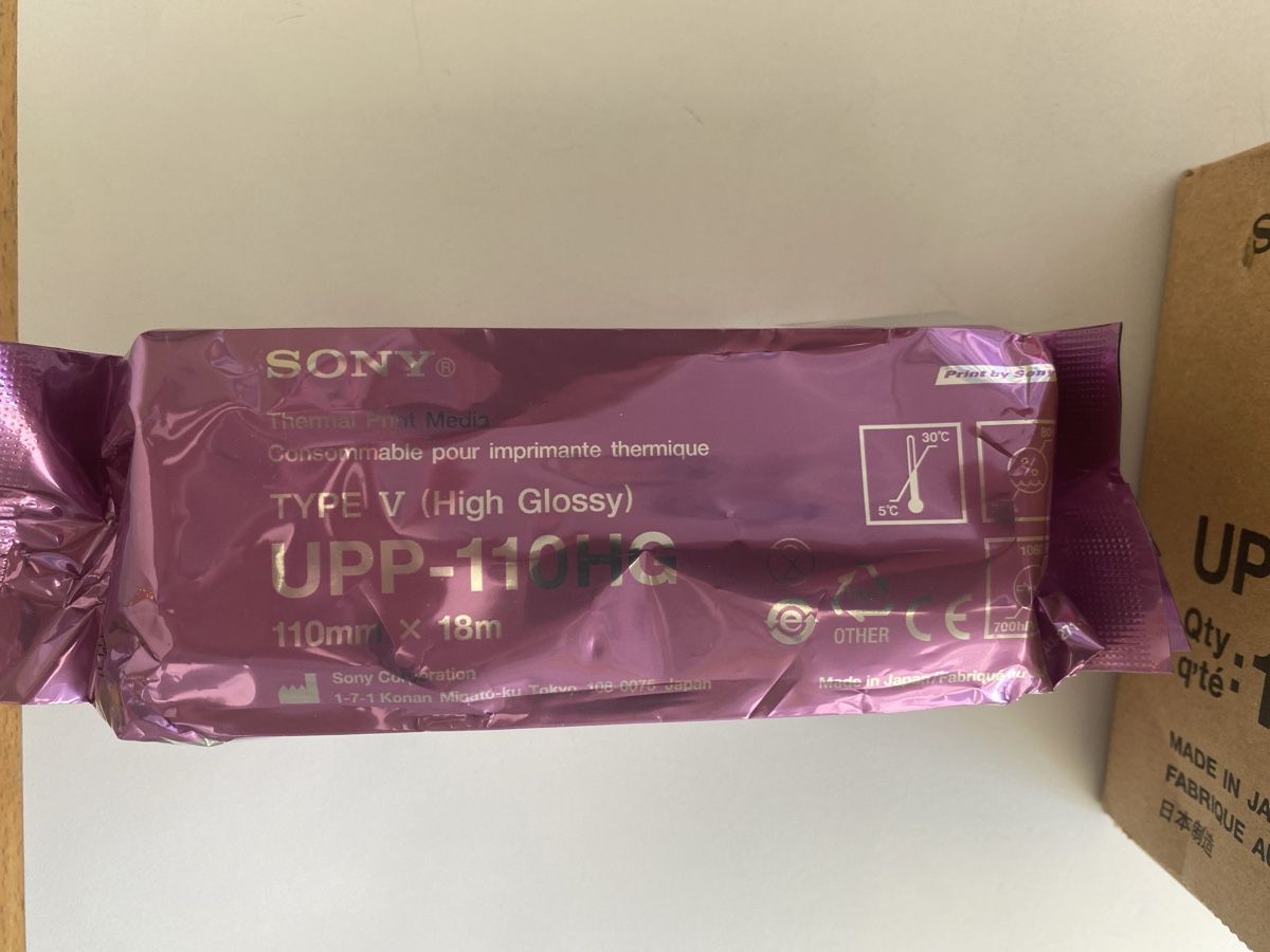 Carta: UPP-110HG sony paper, 8 Stück – Nuovo e nell'imballaggio originale da Wettingen venduto da vpr_9gz6 1