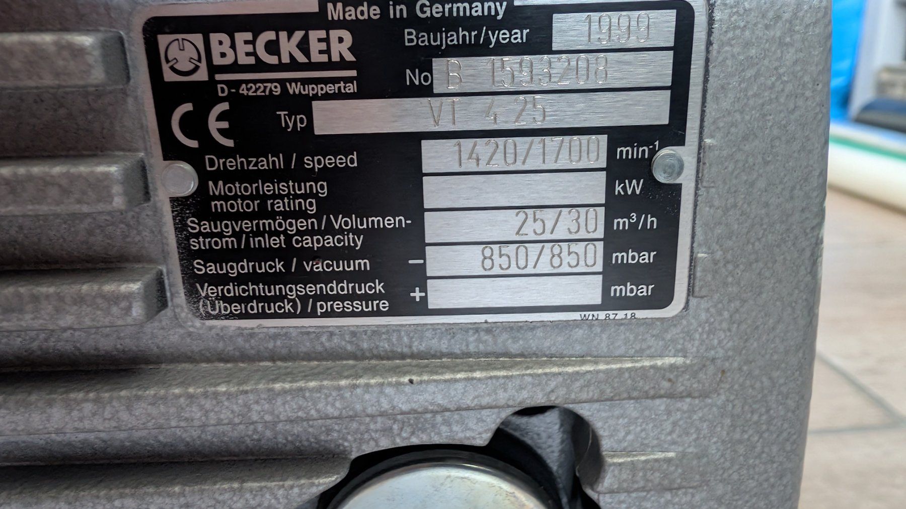 Becker Pumpen & Teile: Pompe à vide BECKER VT 4.25 – Gebraucht aus Noës von Rkpel 1
