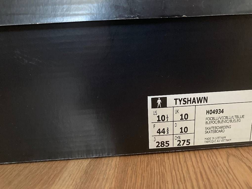 Adidas Scarpe da uomo: Adidas Grösse 44 2/3 Neu - Tyshawn – Usato da Basel venduto da spa_9df6 4