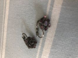 NEU: Ohrringe/Ohrhänger mit Edelsteinen, rosa und violett