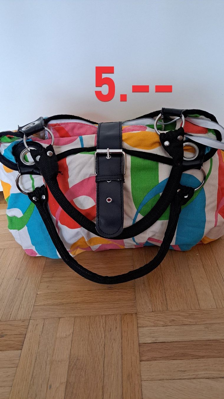 Borse da donna: Taschen – Usato da Benzenschwil venduto da Conny083 9