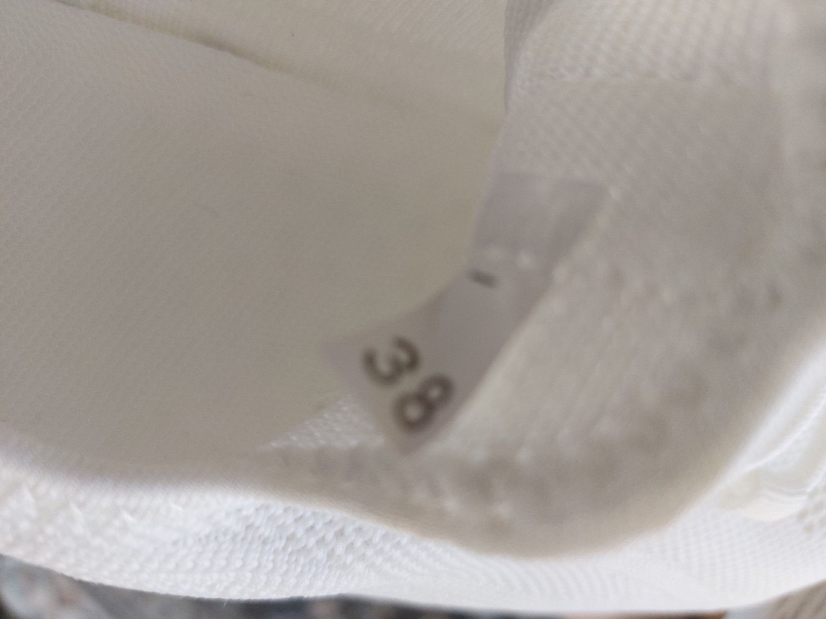 Chaussures femmes: NEUE Sommer Sneaker Gr.38 – Neuf avec emballage d'origine à Balsthal par Trendline55 7