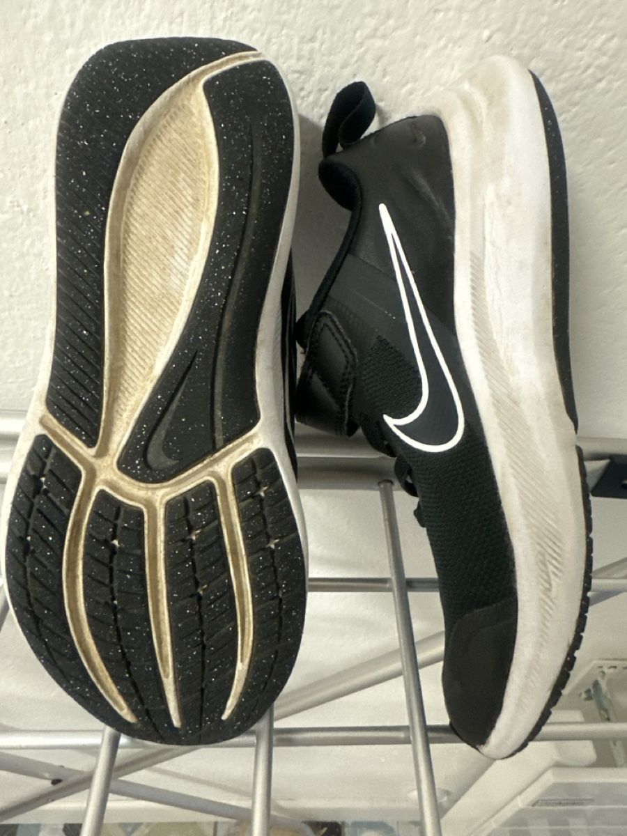 Nike Scarpe per ragazzi: Scarpe Nike no 32 – Usato da Bosco Luganese venduto da sue_wrg2 1