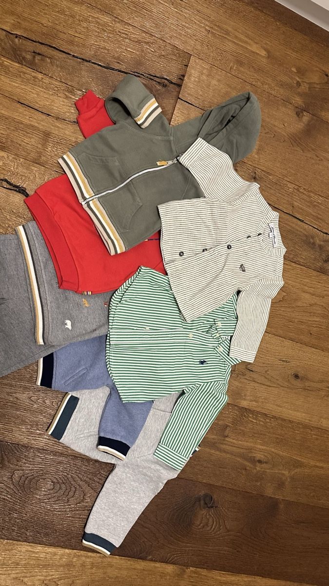 Lotti & Set di vestiti: Baby Boys Clothes Bundle, 9-12 Months, Excellent Value! – Nuovo (secondo la descrizione) da Küssnacht am Rigi venduto da hor_dpb7 2